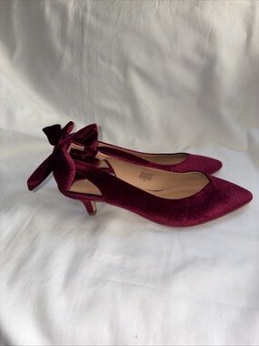 LOFT Missy Velvet Slingback Pumps Kitten Heels Burgundy, Size 10M